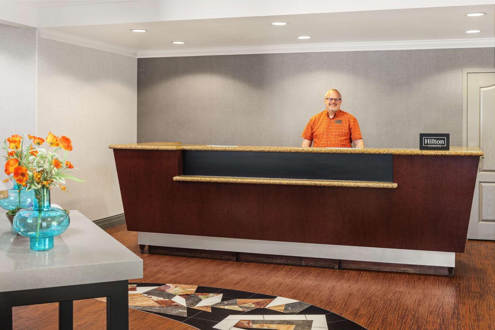Hampton Inn Fairmont Exteriér fotografie